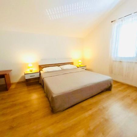 Rooms Viskic Rab Town Zewnętrze zdjęcie